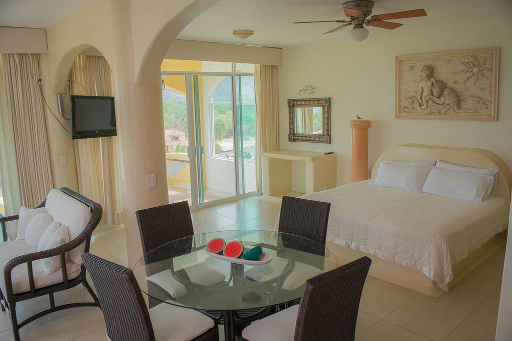 Bungalows Arena Dorada (Adults Only) Zihuatanejo Exterior photo