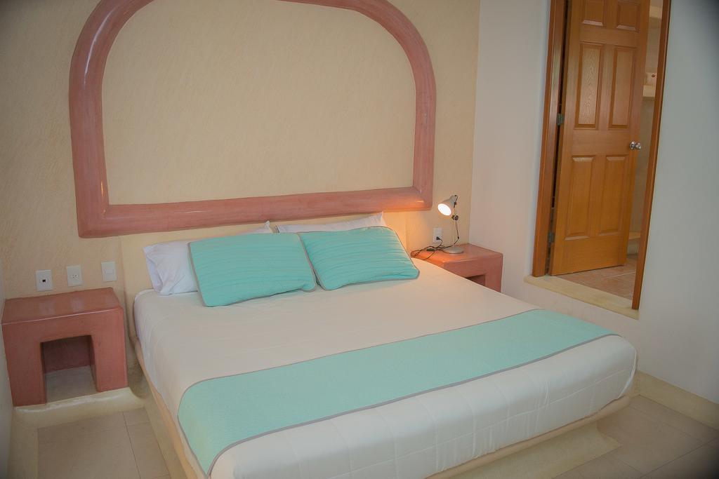 Bungalows Arena Dorada (Adults Only) Zihuatanejo Exterior photo