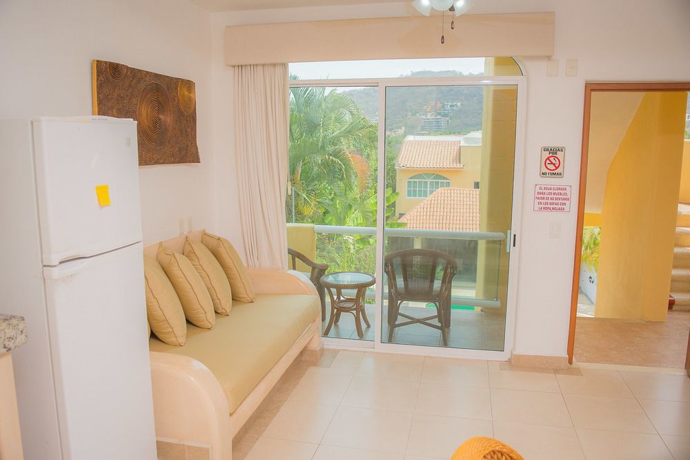 Bungalows Arena Dorada (Adults Only) Zihuatanejo Exterior photo